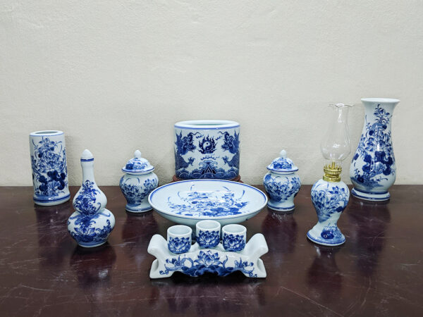 Bộ đồ thờ men xanh ngọc cho bàn thờ chung cư 1
