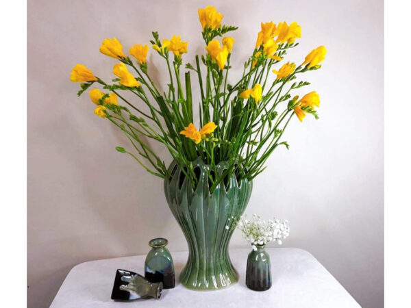 Lọ hoa Bát Tràng men hỏa biến xanh rêu dáng bàn tay phật 28cm 1