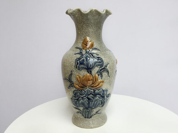 Lọ hoa thờ men rạn hoa sen miệng lượn cao 22cm 2