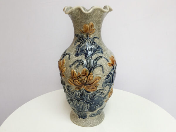 Lọ hoa thờ men rạn hoa sen miệng lượn cao 22cm 1